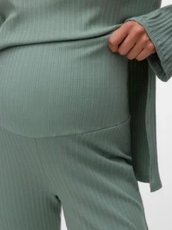 Ausgestellt Hose