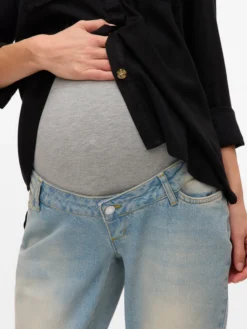 Ausgestellt Jeans