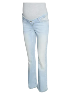 Ausgestellt Jeans