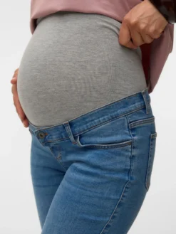 Ausgestellt Jeans