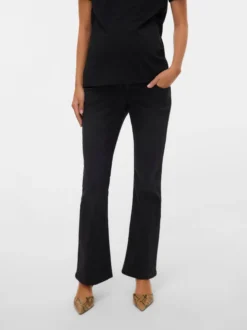 Ausgestellt Jeans