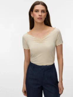 AWAMYRA Top