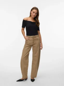 AWAMYRA Top