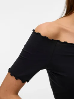AWAMYRA Top