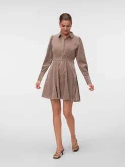 AWANE Kurzes Kleid