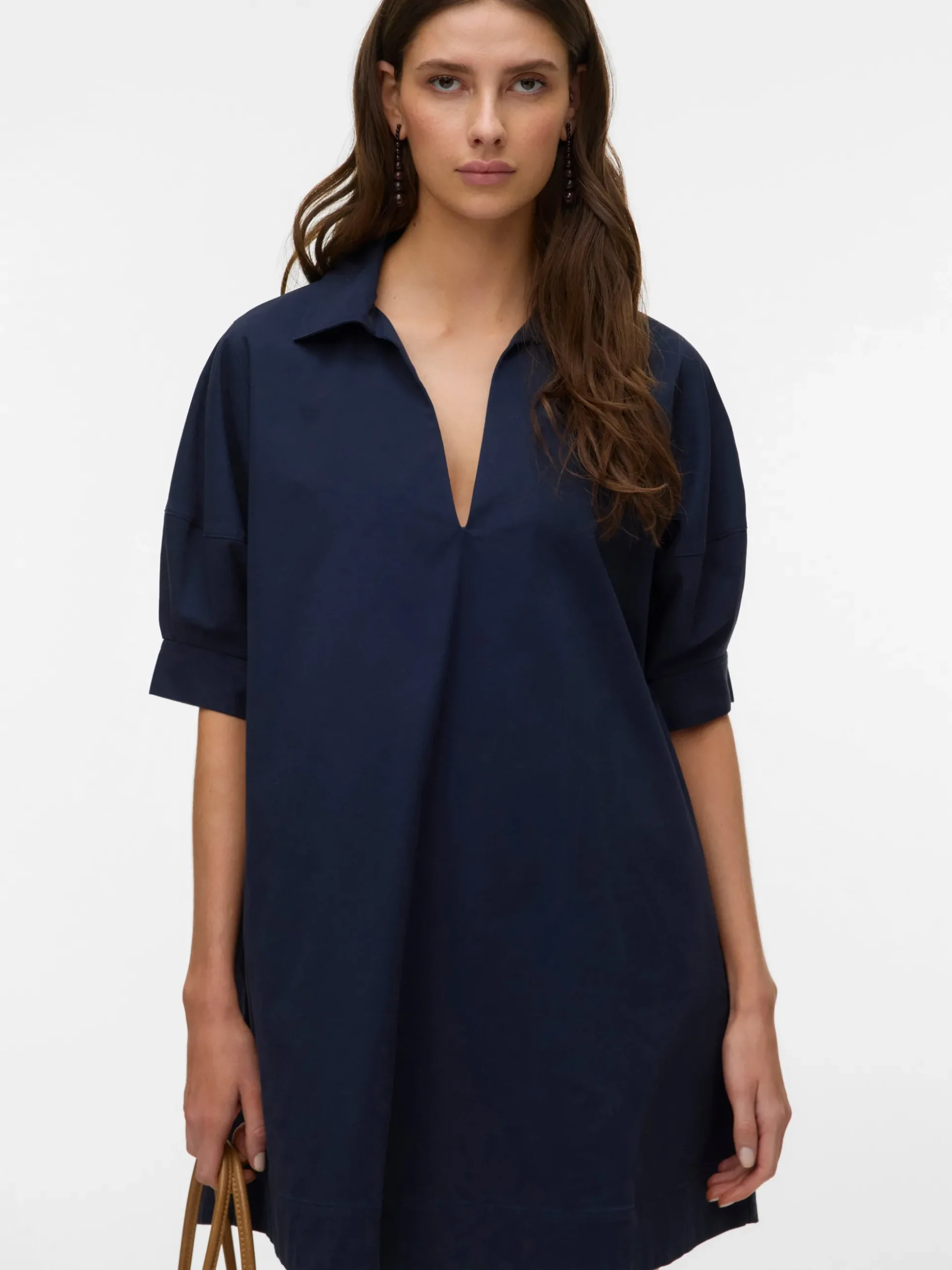 AWCAROLINA Kurzes Kleid