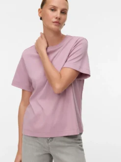 AWNAIMA T-Shirt