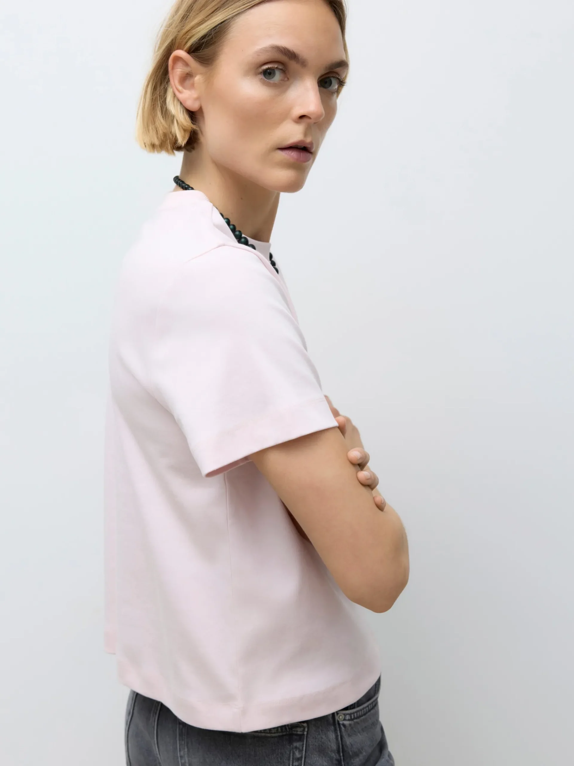 AWNAIMA T-Shirt