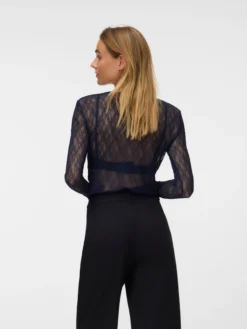 AWTESSY Top