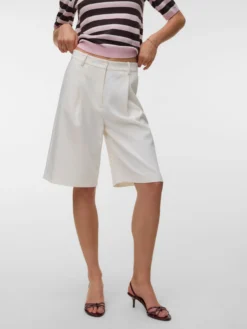 AWVANNAH Shorts