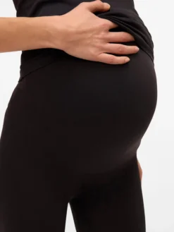 Enger Schnitt Leggings