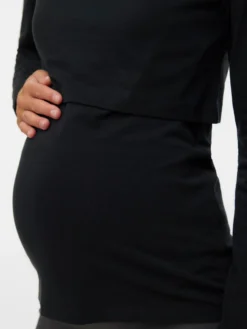 Enger Schnitt Rundhals Top