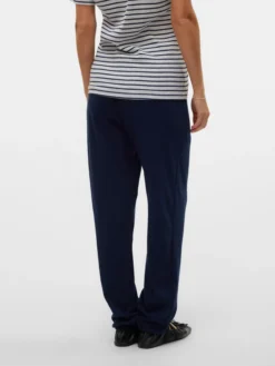 Normal geschnitten Hose