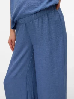 Normal geschnitten Hose