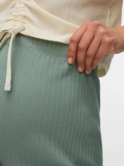 Normal geschnitten Hose