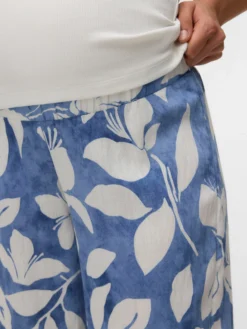 Normal geschnitten Hose