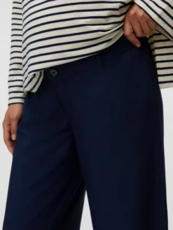 Normal geschnitten Mittlere Taille Hose