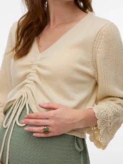 Normal geschnitten Rundhals Pullover