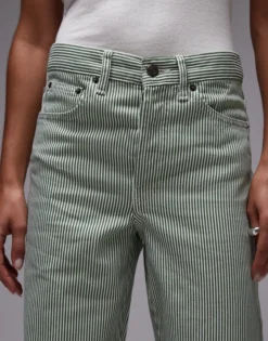 TOPSHOP Mittlere Taille Locker geschnitten Jeans