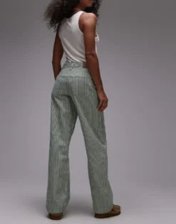 TOPSHOP Mittlere Taille Locker geschnitten Jeans