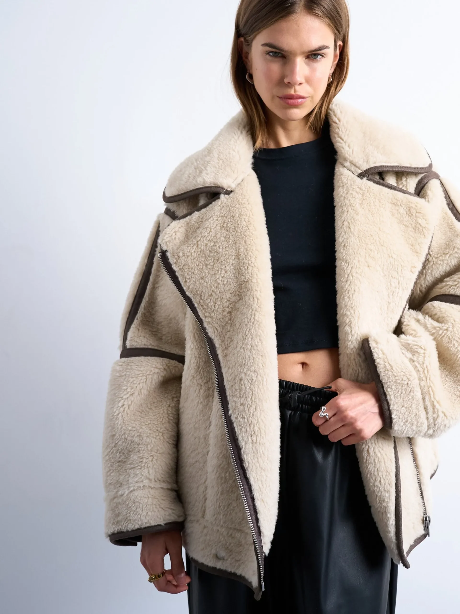 TSAVIAYA Jacke