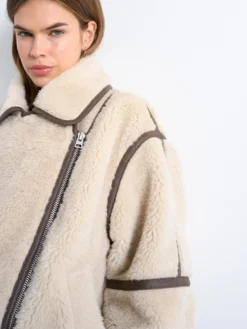 TSAVIAYA Jacke