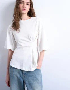 TSKAMILLA T-Shirt
