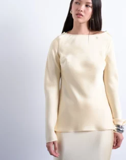 TSTALIA Top