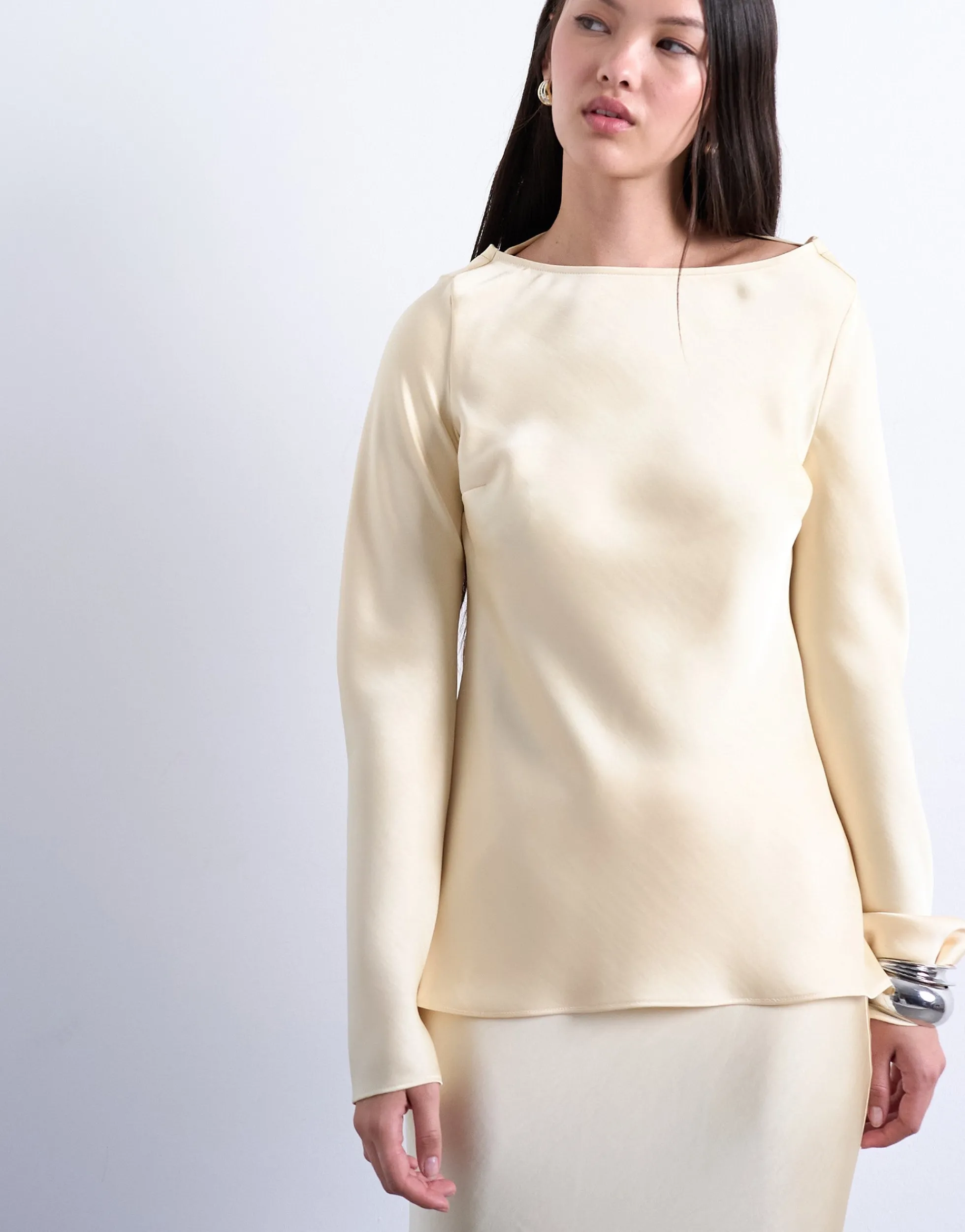 TSTALIA Top