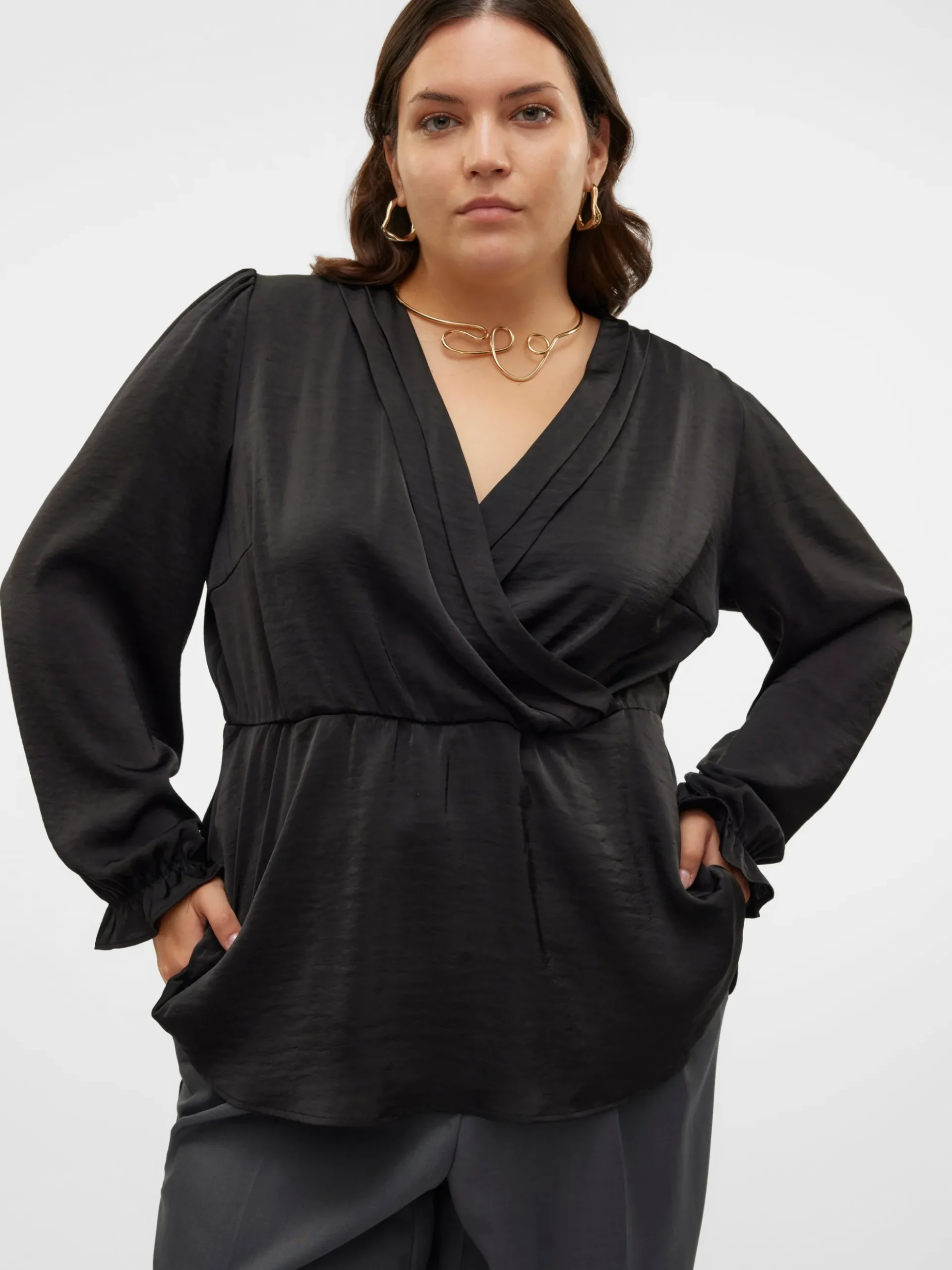 VMCMARY Top