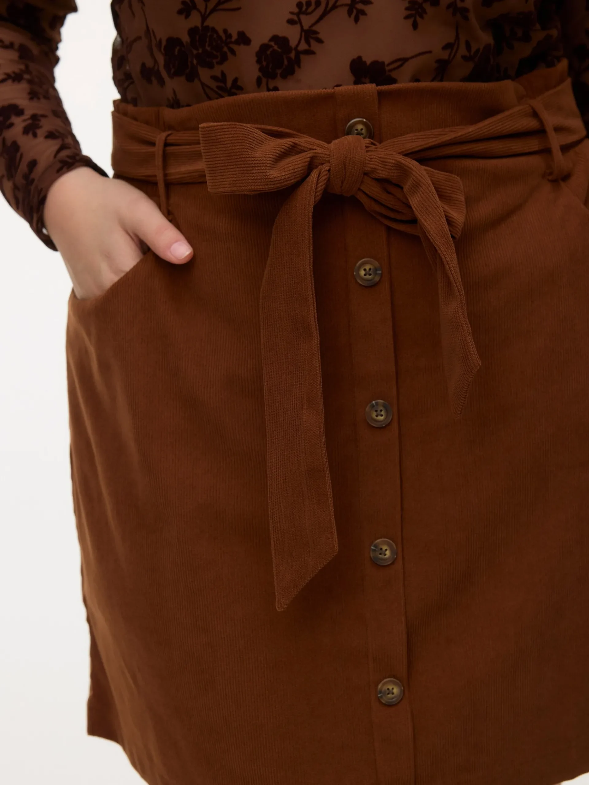 VMCVILJA Hohe Taille Kurzer Cord Rock