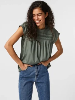 VMDEBBIE Top