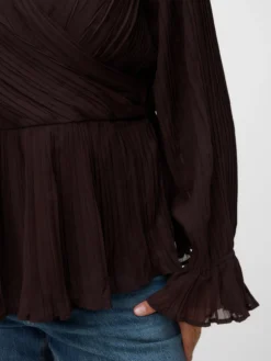 VMDORA Top
