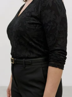 VMLAYLA Top