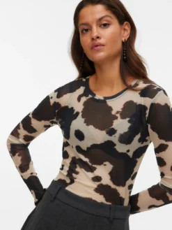 VMLOVA Top
