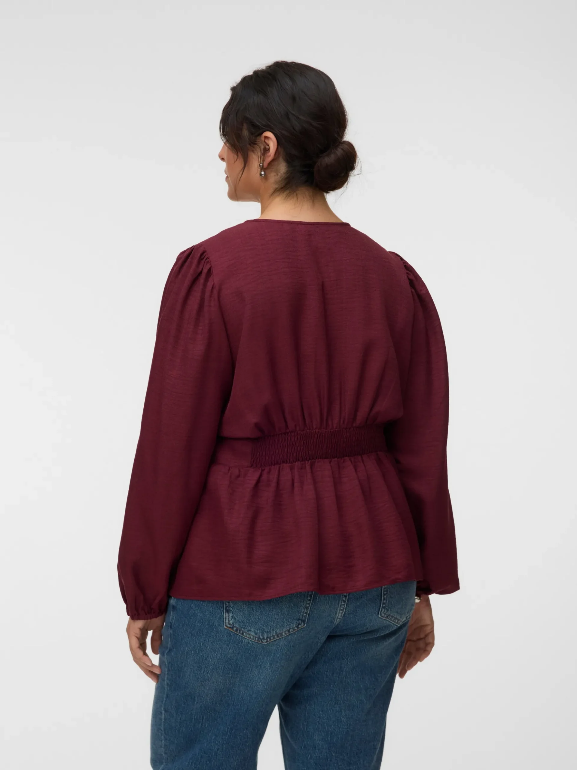 VMMELANEY Top