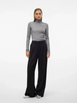 VMNICHOLLE Top