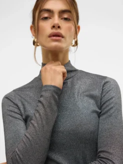 VMNICHOLLE Top