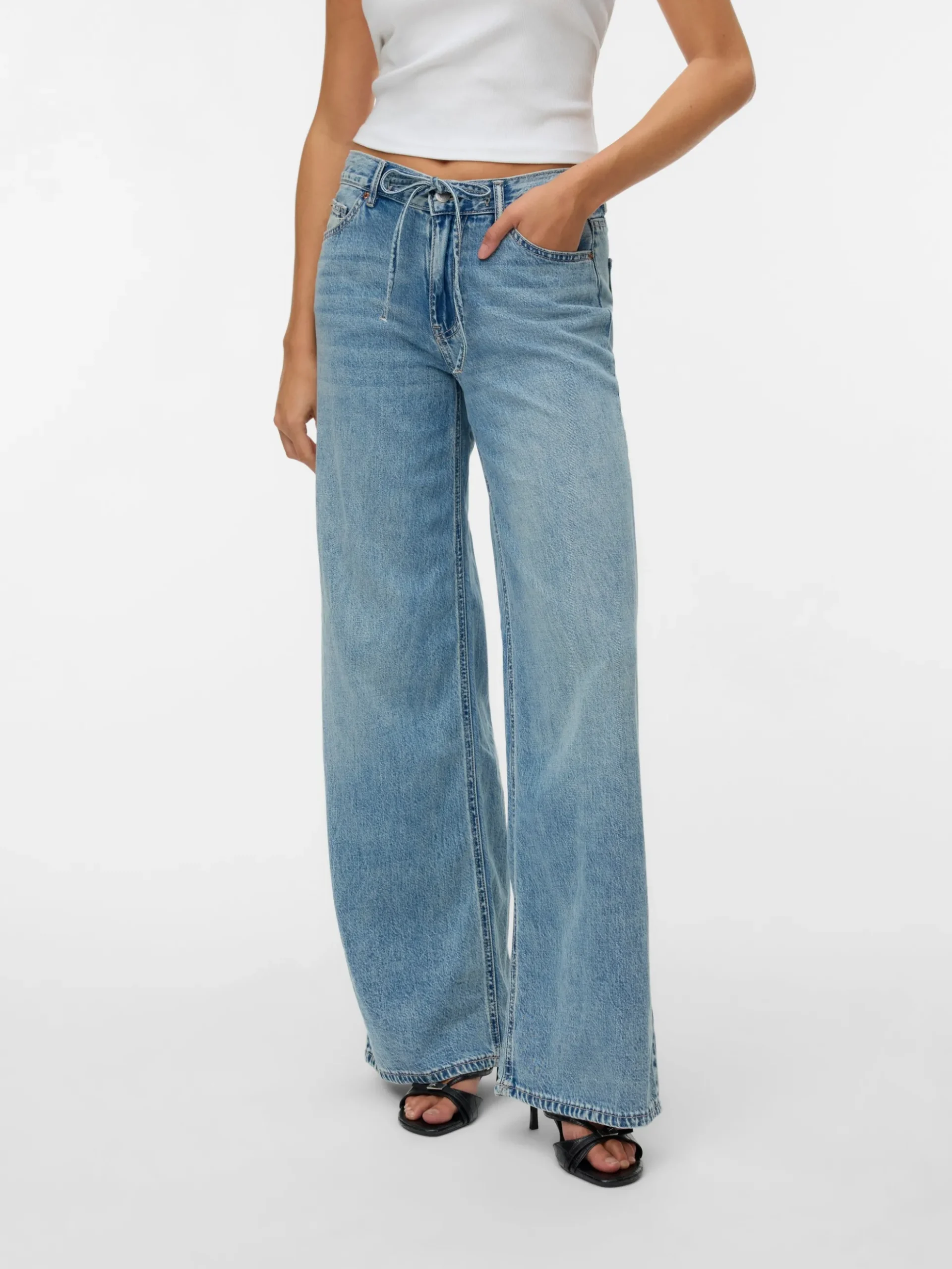 VMREMY Mid Rise Gerade geschnitten Jeans