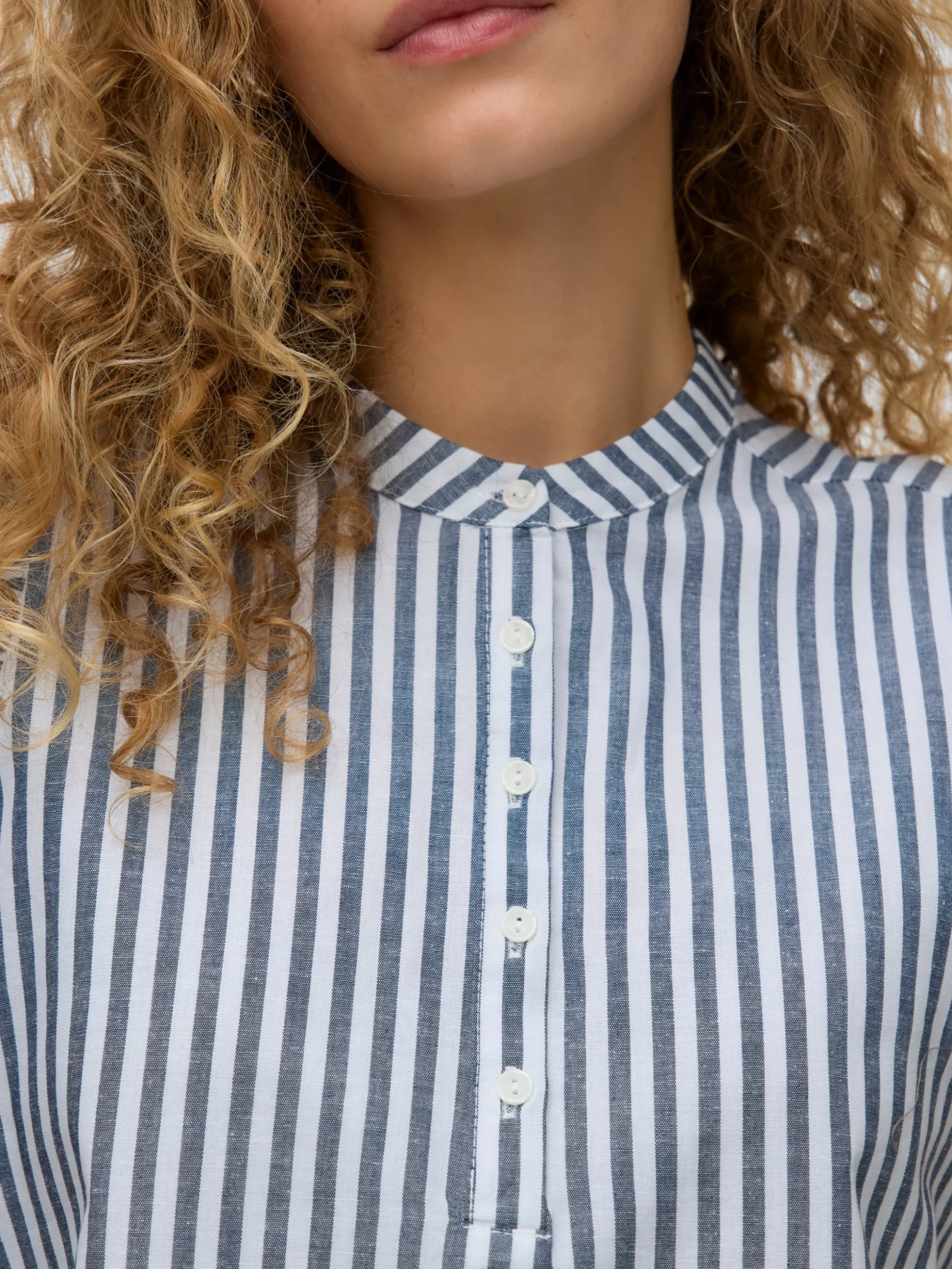 VMSELMA Top