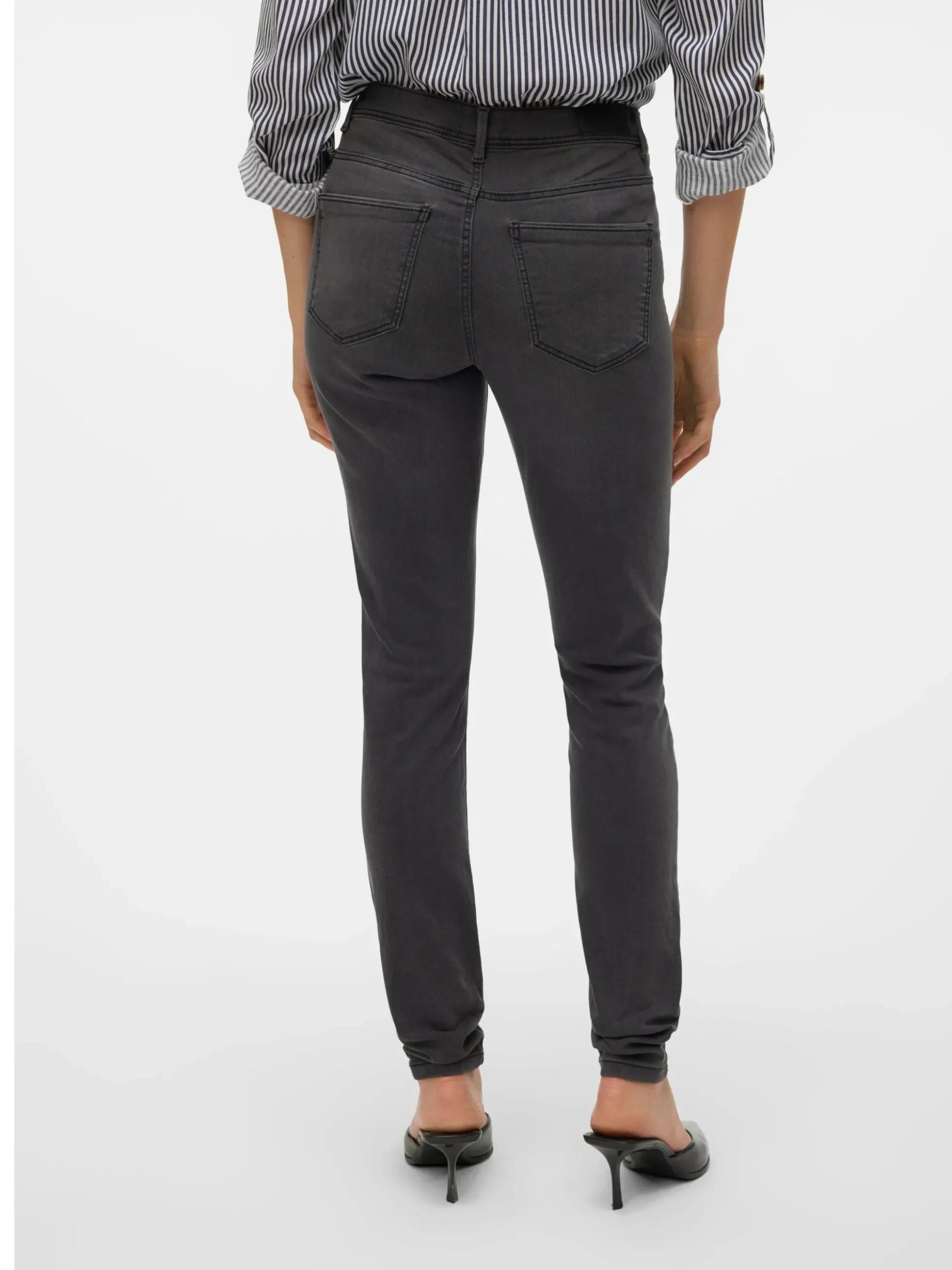 VMTANYA Mid Rise Skinny Fit Jeans