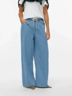 VMVALERIA Mid Rise Weiter Beinschnitt Jeans