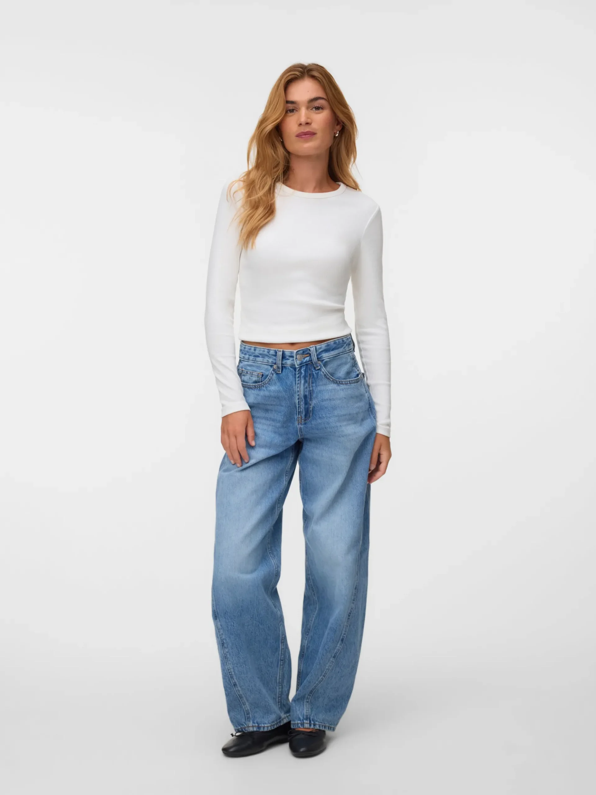 VMZOE Mid Rise Barrel Fit Jeans