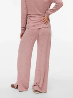Weiter Beinschnitt Hose