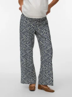 Weiter Beinschnitt Hose