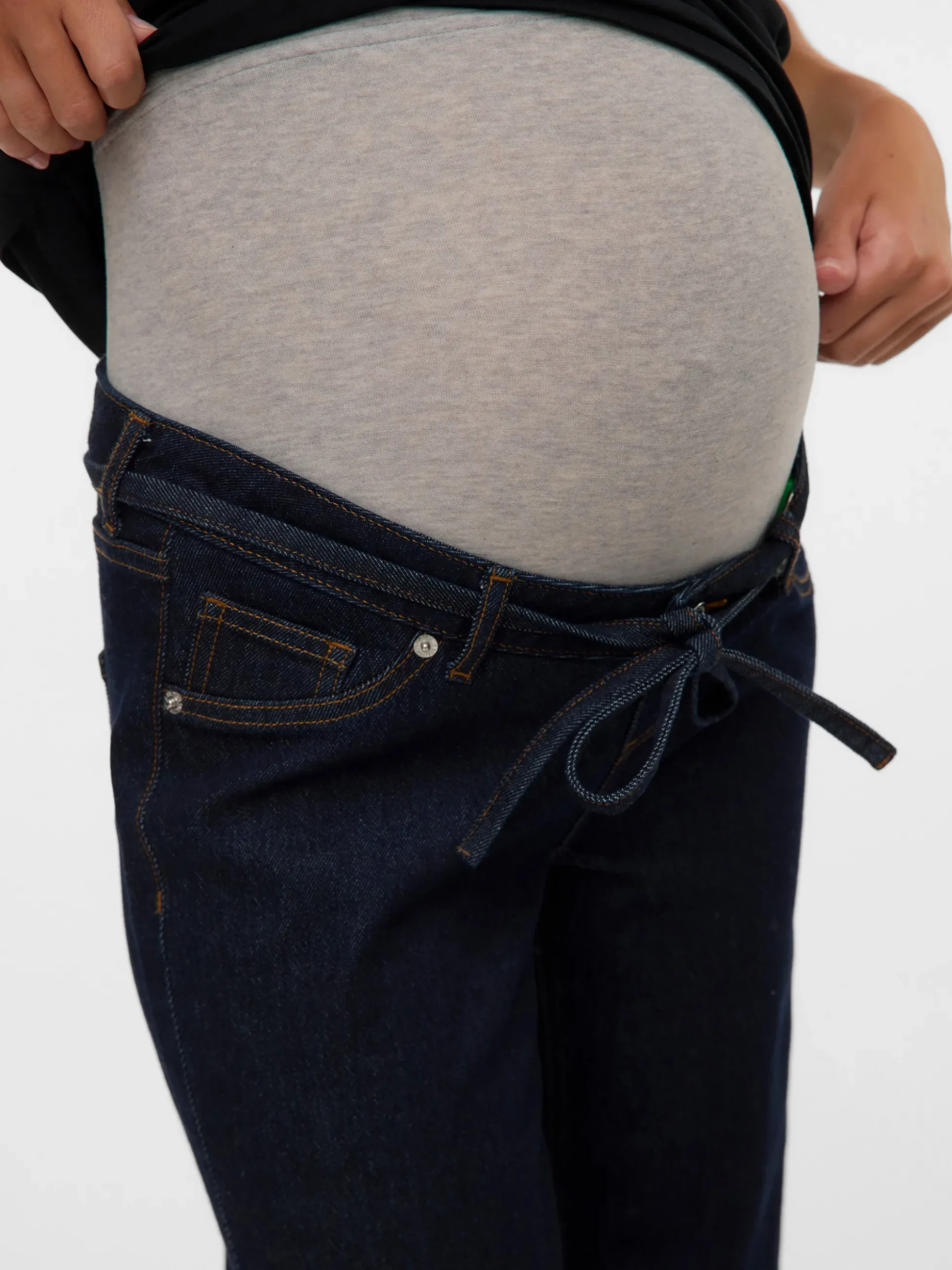 Weiter Beinschnitt Jeans