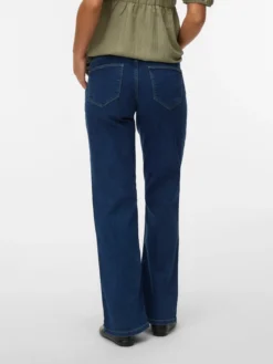 Weiter Beinschnitt Jeans