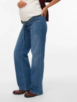 Weiter Beinschnitt Jeans