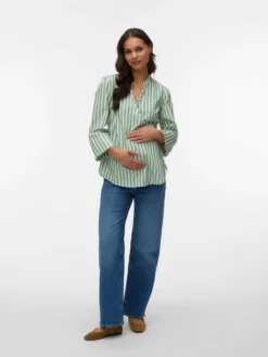 Weiter Beinschnitt Jeans