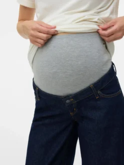 Weiter Beinschnitt Jeans